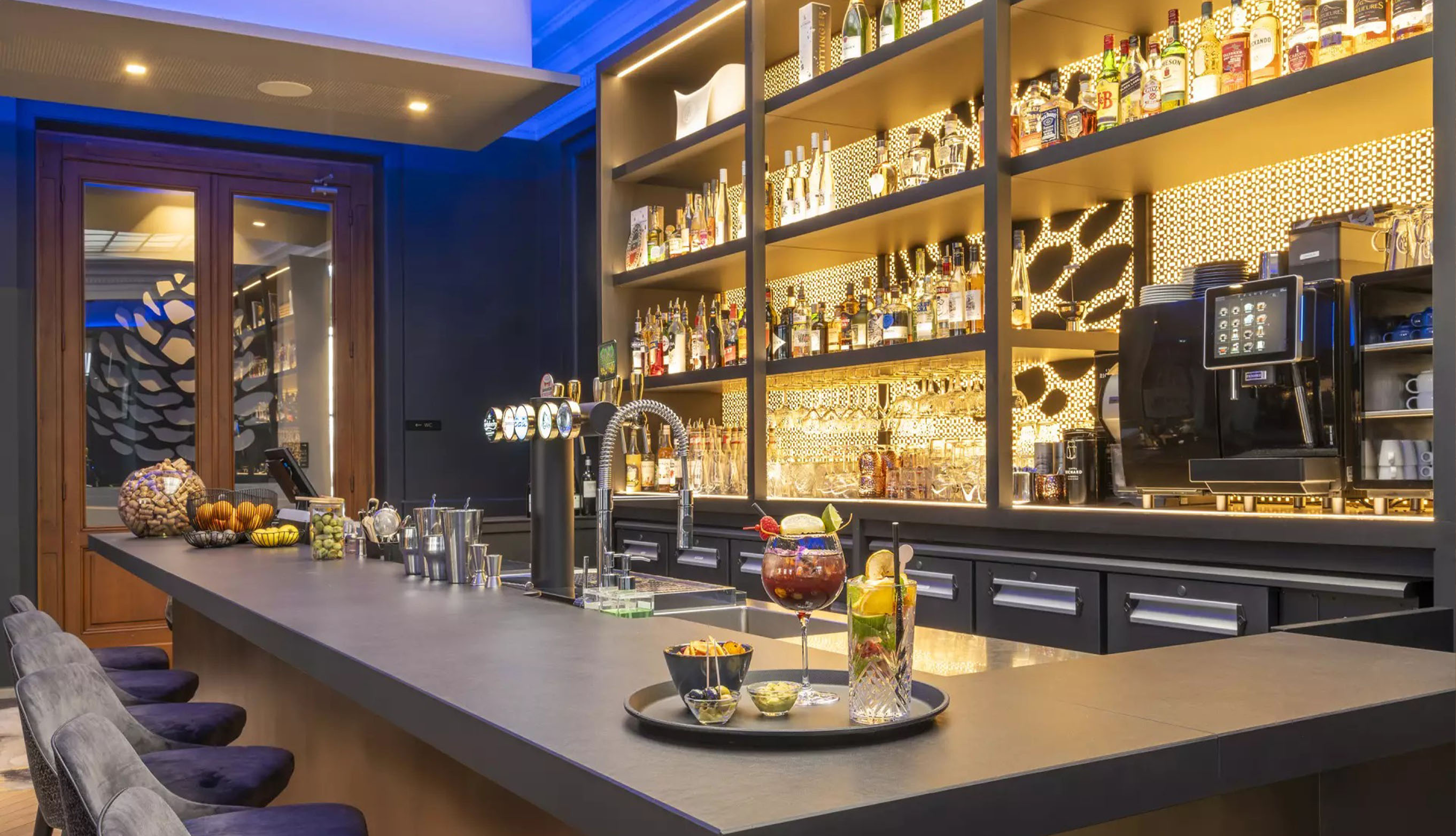 Bar Furniture Image